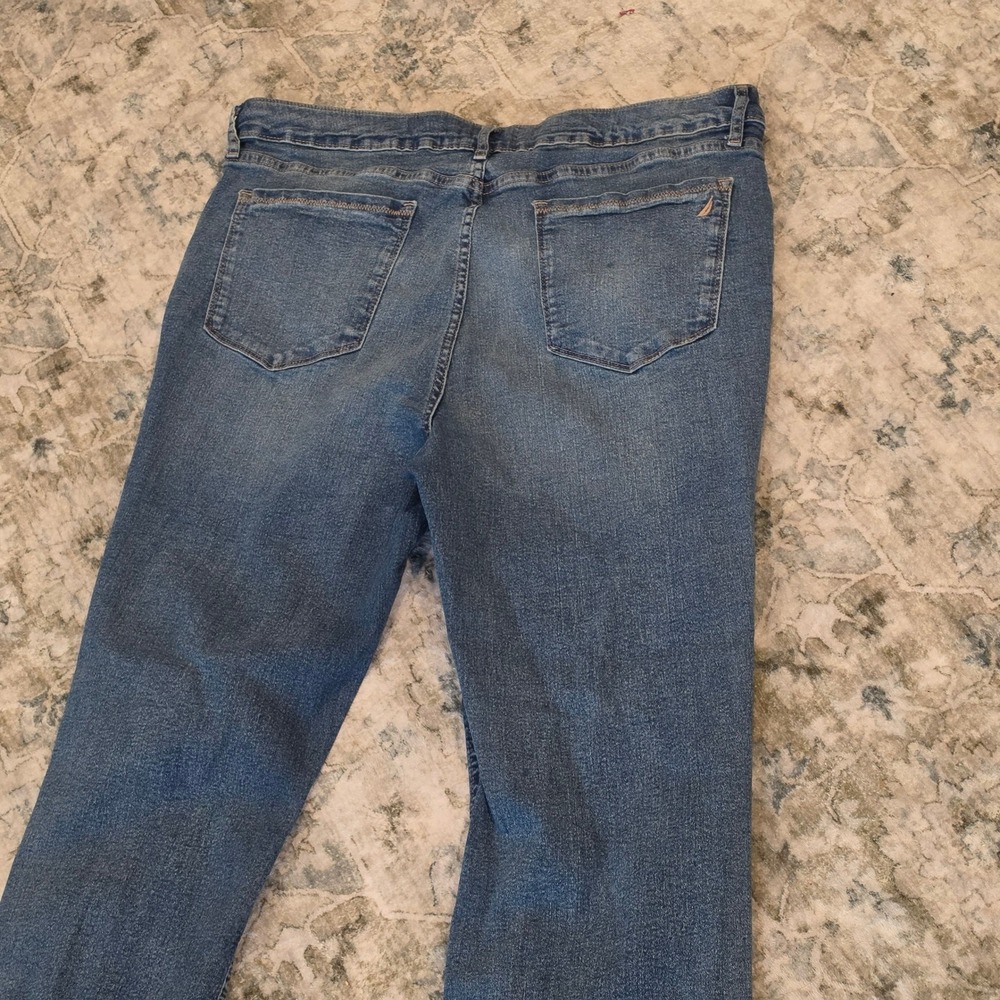 Nautica Jeans Co Womens Size 16 Medium Wash Straight Leg Denim Blue Pants